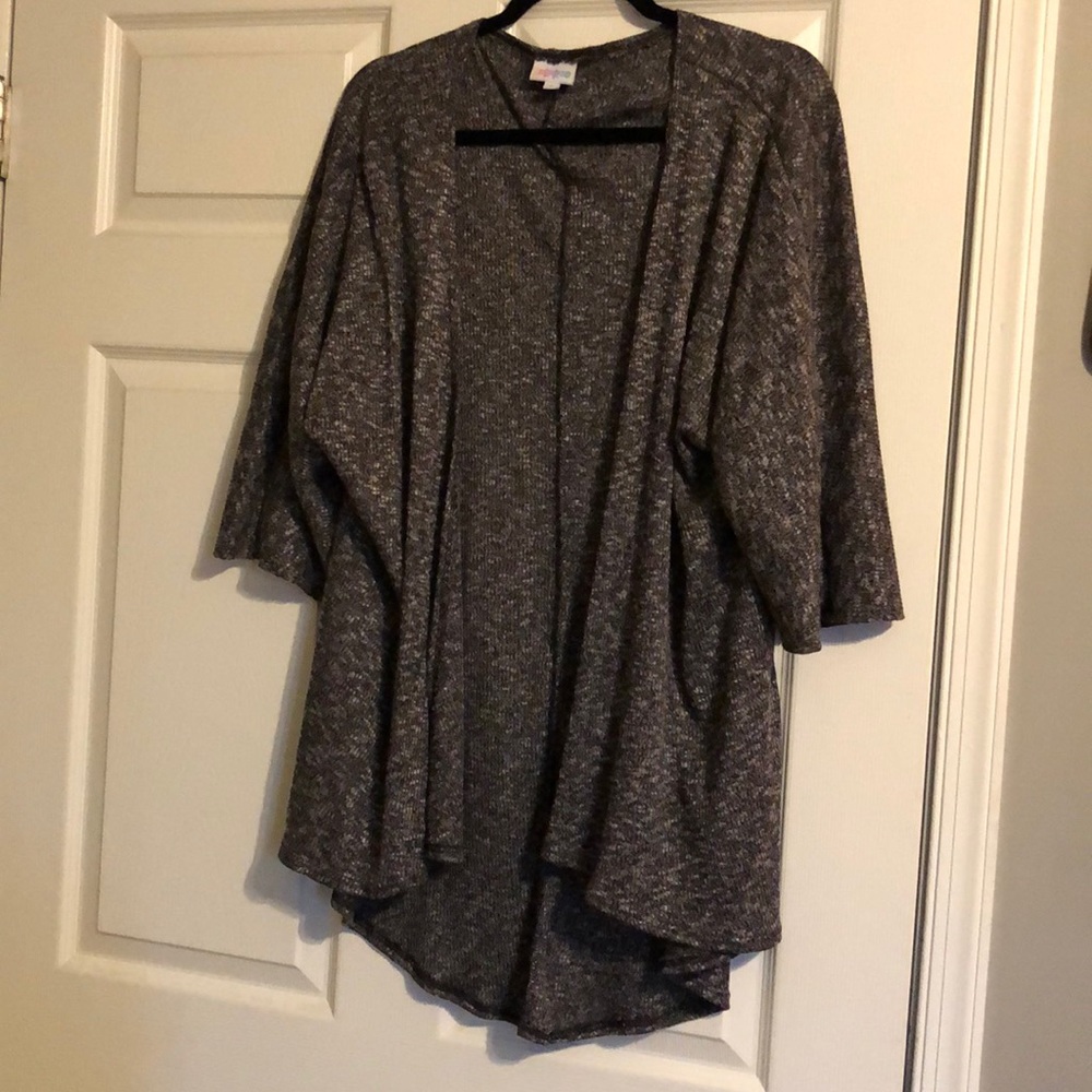 Gray LuLaRoe Lindsay Kimono Small